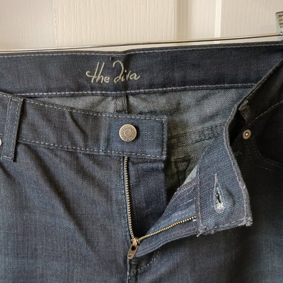 NEW LONG Old Navy Women's Diva Bootcut Low Rise StretchDark Wash Jeans Size 14L - Picture 4 of 11